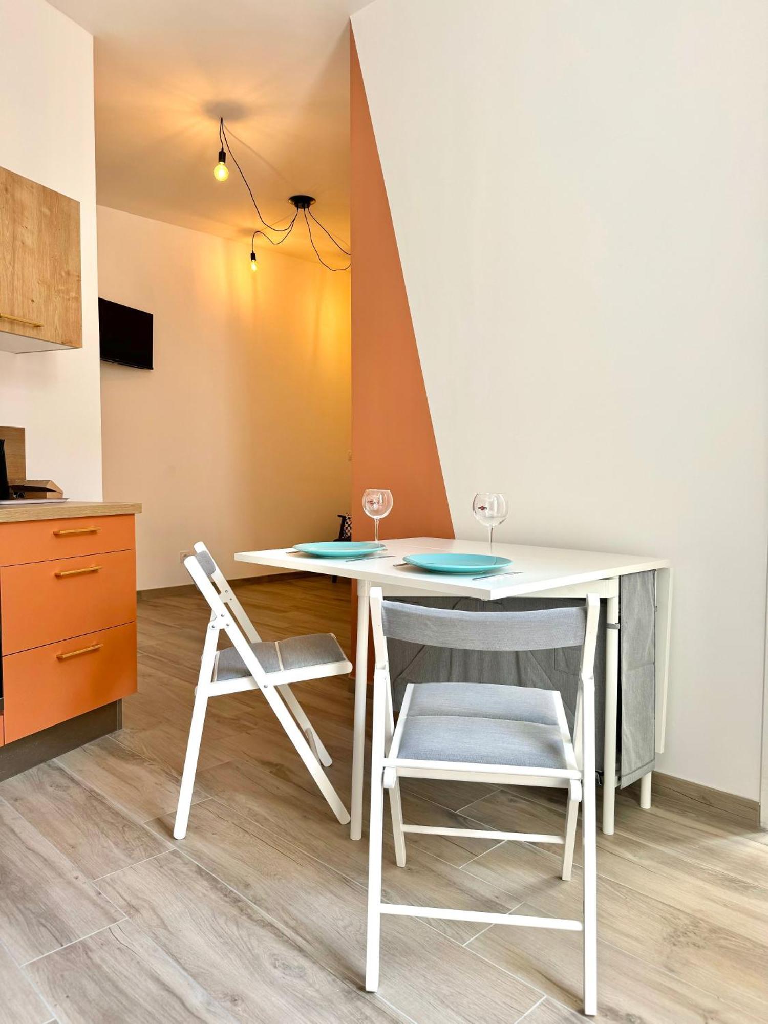 Appartement Secteur Gare Et Place De La Comedie, Wifi & Climatisation モンペリエ エクステリア 写真