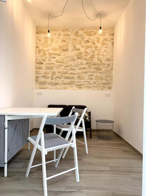 Appartement Secteur Gare Et Place De La Comedie, Wifi & Climatisation モンペリエ エクステリア 写真