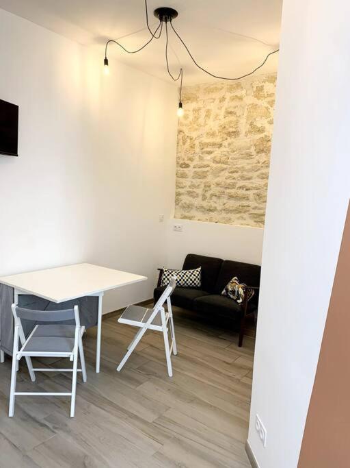 Appartement Secteur Gare Et Place De La Comedie, Wifi & Climatisation モンペリエ エクステリア 写真